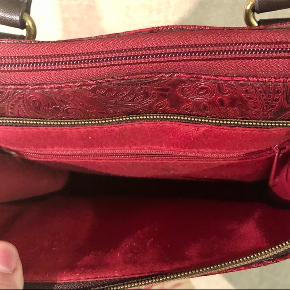 Relic Red Embossed faux Leather Crossbody Purse - Picture 5 of 6